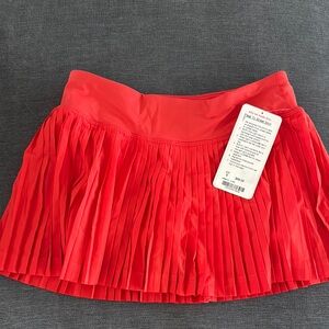 Lululemon size 6 Orange Pleated tennis or Pickle ball skort